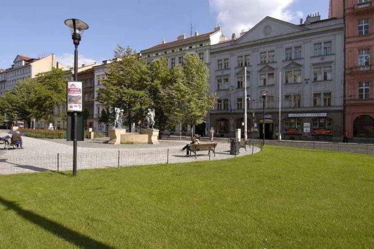Hostel Junior Прага Экстерьер фото