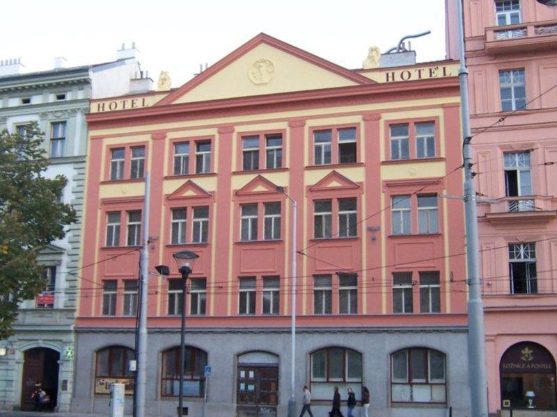 Hostel Junior Прага Экстерьер фото